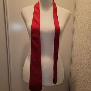 Elegant Red Men's Tie With Multicolor Boxes